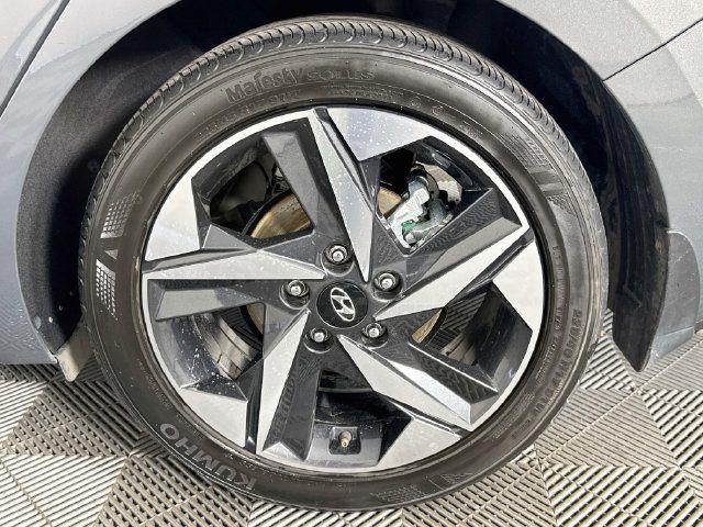 Used 2023 Hyundai Elantra Limited FWD image 38