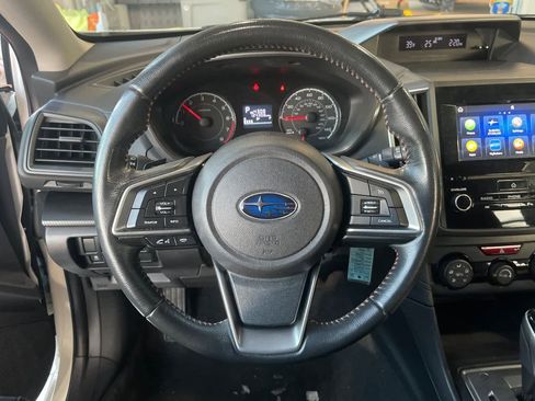 Used 2019 Subaru Crosstrek 2.0i Premium image 14