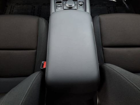 Used 2021 MAZDA MAZDA3 s image 29