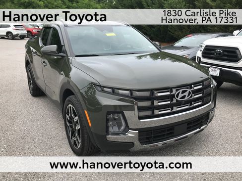 Used 2025 Hyundai Santa Cruz Limited AWD/4WD image 1