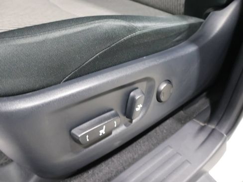 Used 2019 Toyota 4Runner SR5 AWD/4WD image 13