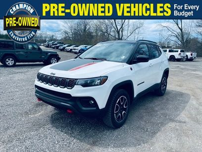 Used 2025 Jeep Compass Trailhawk