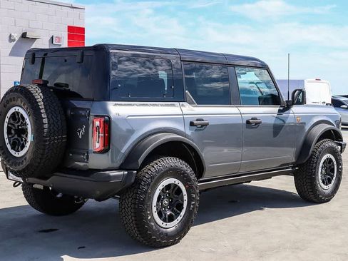 New 2026 Ford Bronco Badlands AWD/4WD image 4