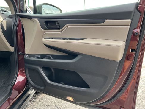 Used 2019 Honda Odyssey EX-L image 15
