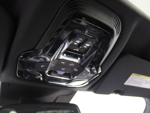 Used 2023 Alfa Romeo Stelvio Veloce image 16