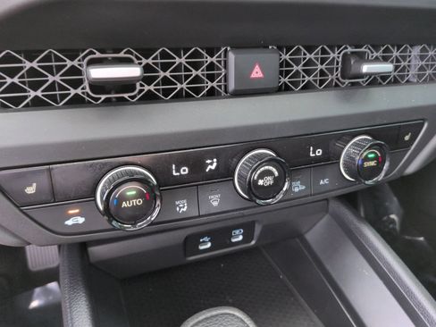 Used 2025 Honda Accord SE image 17