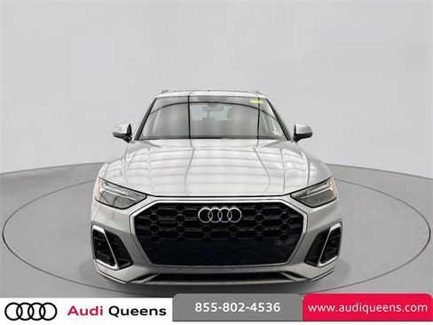 Certified 2022 Audi Q5 2.0T Premium w/ Convenience Package image 5