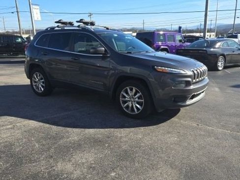 Used 2016 Jeep Cherokee Limited image 5