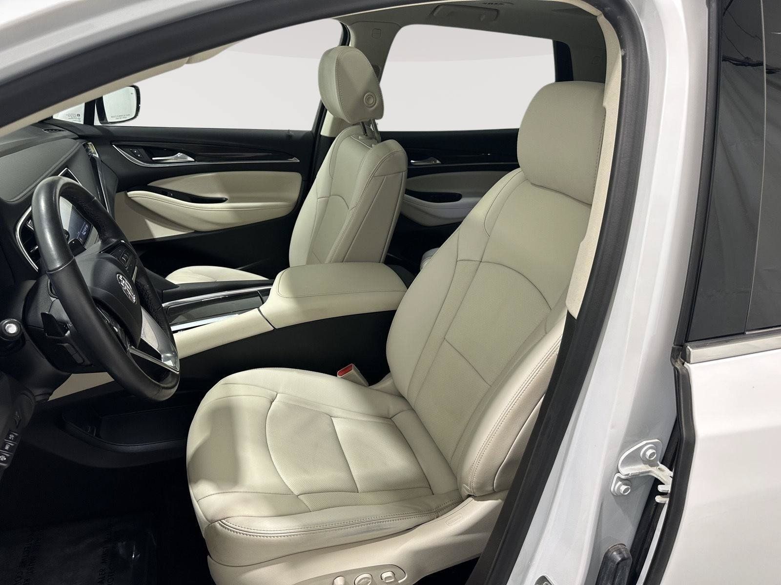Used 2024 Buick Enclave Premium w/ Experience Buick Package AWD/4WD image 18