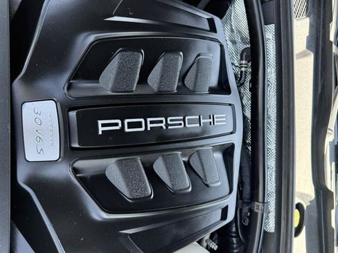 Used 2018 Porsche Macan S AWD/4WD image 22
