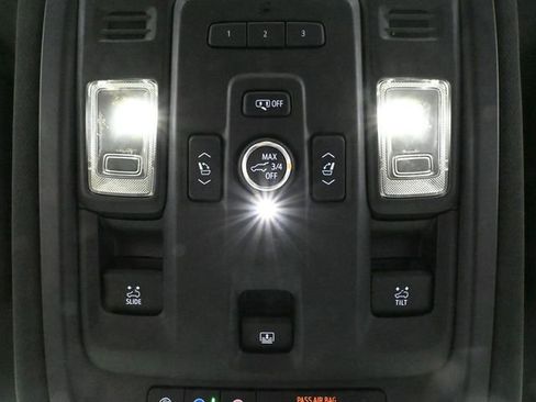 Used 2021 GMC Yukon SLT w/ SLT Luxury Plus Package image 35