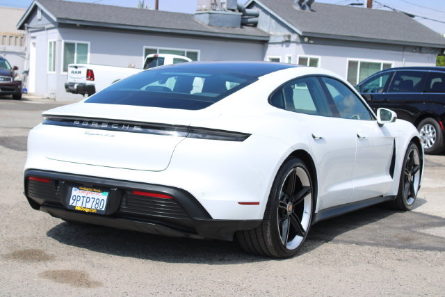 Used 2020 Porsche Taycan 4S AWD/4WD image 5