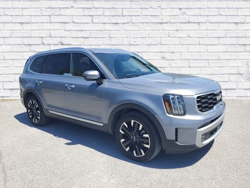 Used 2023 Kia Telluride SX image 3