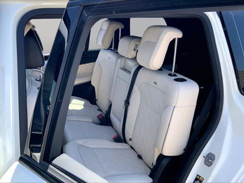 Used 2018 Mercedes-Benz GLS 550 4MATIC image 20