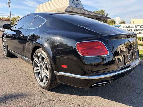 Used 2017 Bentley Continental GT image 36