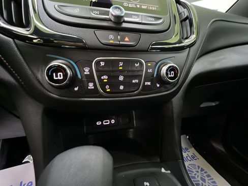 Used 2024 Chevrolet Equinox RS w/ RS Leather Package AWD/4WD image 23