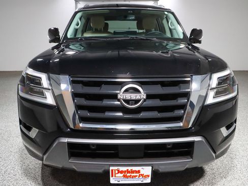 Used 2022 Nissan Armada SL w/ Captain's Chairs Package AWD/4WD image 4