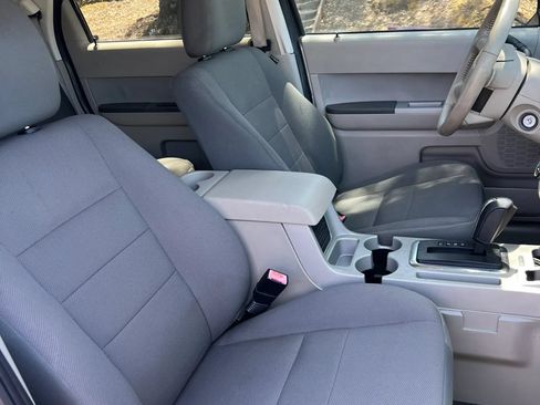 Used 2011 Ford Escape 2WD Hybrid image 11