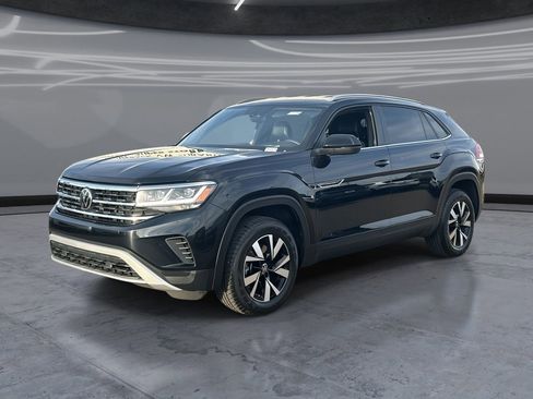 Certified 2022 Volkswagen Atlas Cross Sport SE image 1