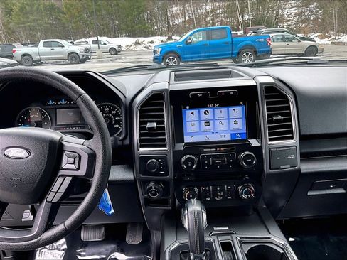 Used 2016 Ford F150 XLT w/ Equipment Group 302A Luxury image 18