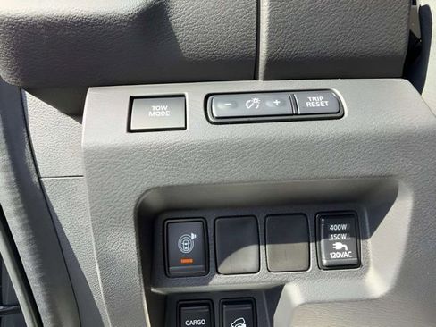 Used 2025 Nissan Frontier PRO-4X w/ Pro Convenience Package AWD/4WD image 23
