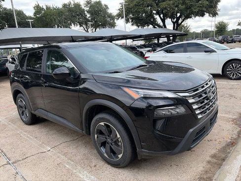 Certified 2024 Nissan Rogue SV FWD image 5