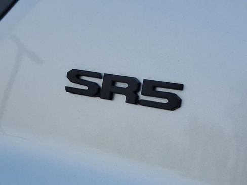 Used 2025 Toyota 4Runner SR5 AWD/4WD image 6