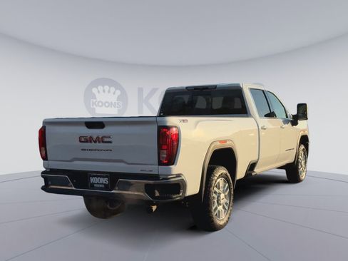 Used 2024 GMC Sierra 3500 SLE image 11
