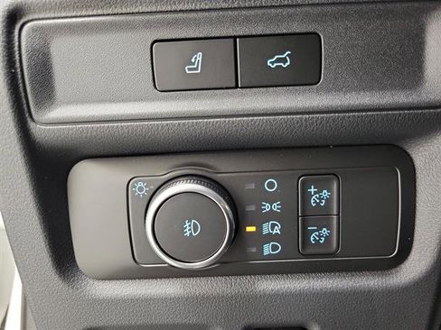 Used 2022 Ford Expedition Limited image 23