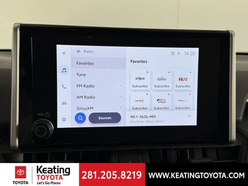 Used 2025 Toyota RAV4 XLE image 23