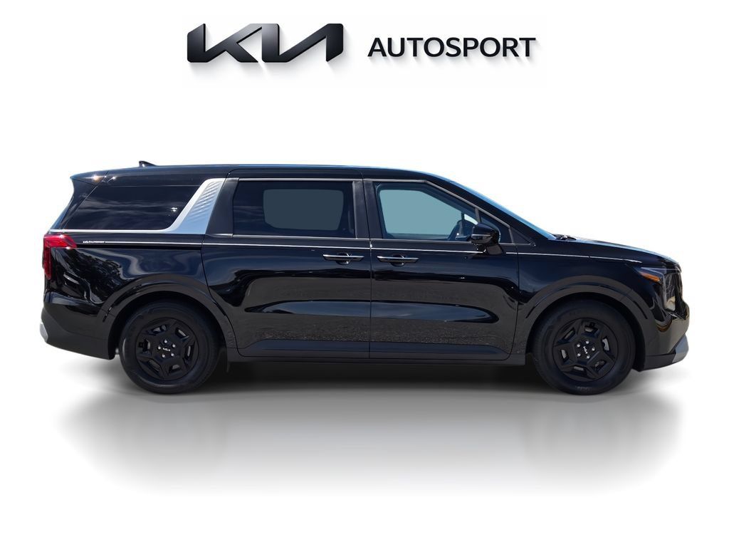 Certified 2025 Kia Carnival FWD image 7