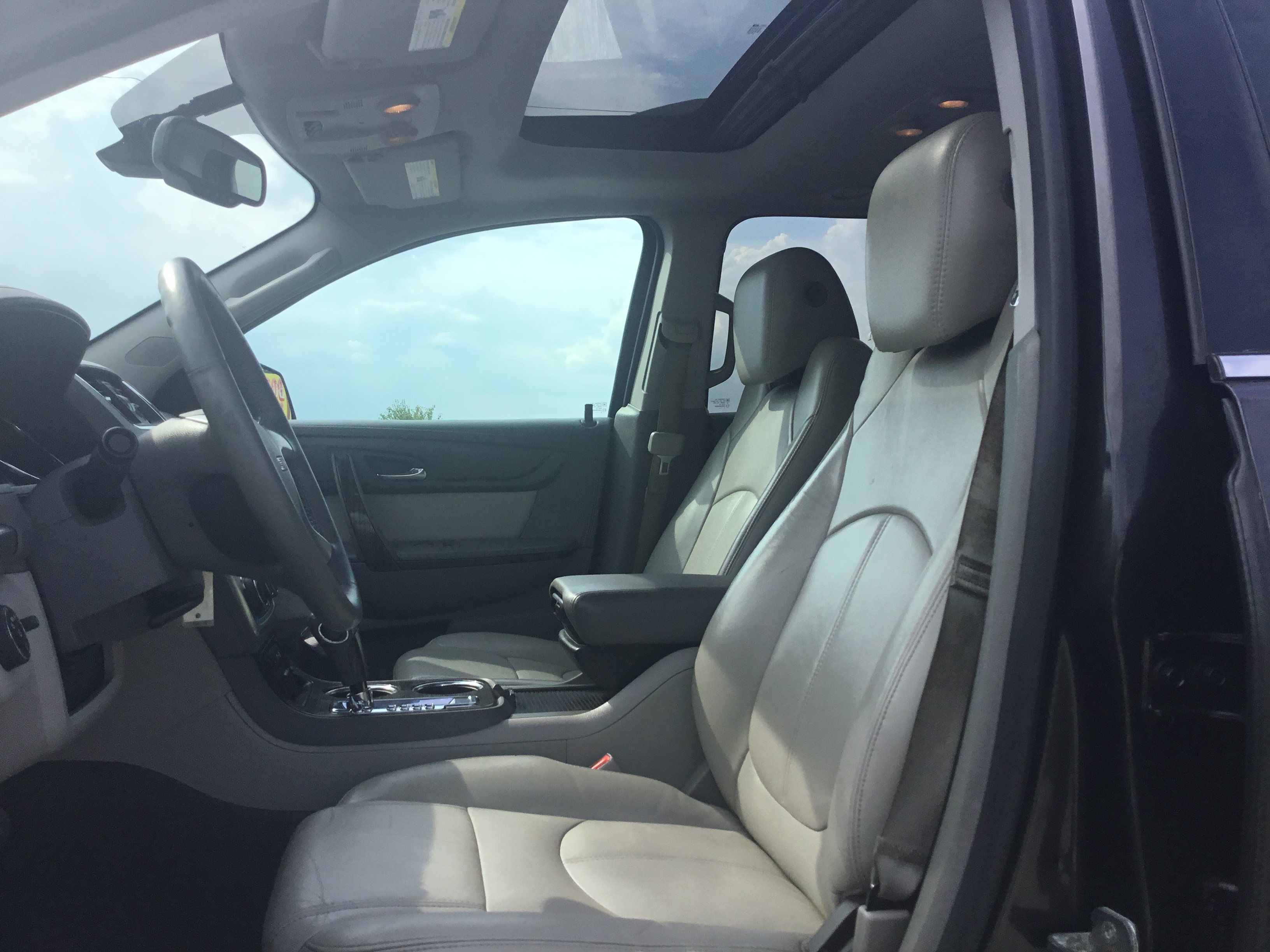 Used 2016 GMC Acadia SLT w/ Open Road Package FWD image 14