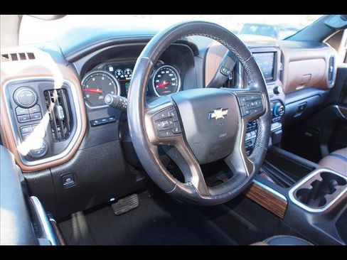 Used 2021 Chevrolet Silverado 3500 High Country image 15