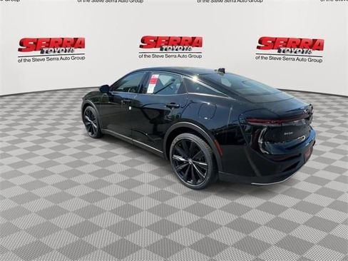 Certified 2025 Toyota Crown Nightshade image 7