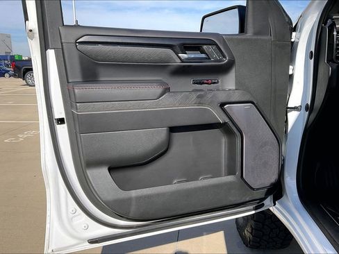 Used 2023 GMC Sierra 1500 AT4X image 23