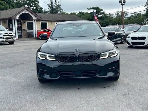 Used 2019 BMW 330i xDrive Sedan w/ Premium Package AWD/4WD image 2
