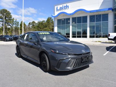 Used 2025 Toyota Camry SE