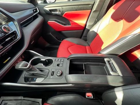 Used 2023 Toyota Highlander XSE image 26