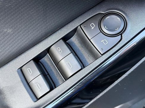 New 2026 Chevrolet Equinox LT image 15