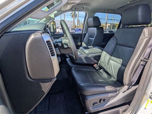 Used 2017 Chevrolet Silverado 2500 LT w/ LT Convenience Package image 7