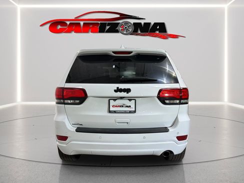 Used 2018 Jeep Grand Cherokee Altitude image 9