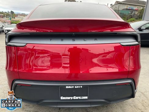 Used 2026 Tesla Model Y 2WD image 4