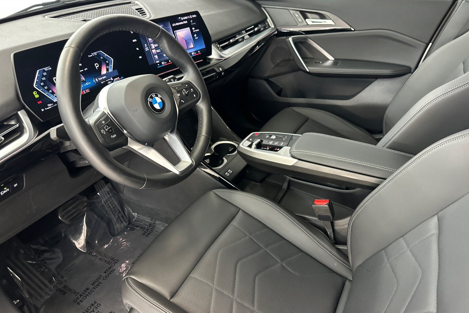 Used 2023 BMW X1 xDrive28i w/ Convenience Package AWD/4WD image 4
