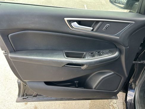 Used 2021 Ford Edge SEL w/ Convenience Package image 17