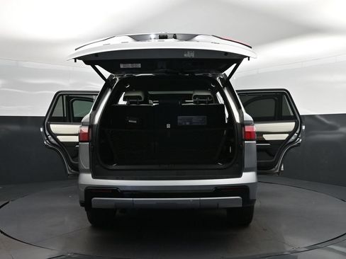 Used 2023 Toyota Sequoia Capstone AWD/4WD image 52