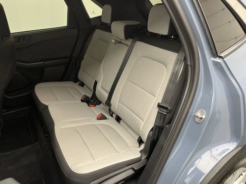 Used 2023 Ford Escape Active image 11