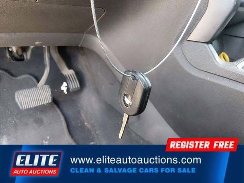 Used 2017 Ford Escape S image 22