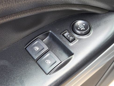 Used 2022 Chevrolet Colorado LT w/ Fleet Safety Package image 31