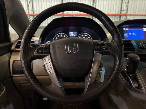 Used 2014 Honda Odyssey LX image 14