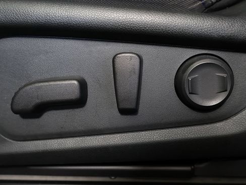 Used 2025 Subaru Forester Premium AWD/4WD image 29